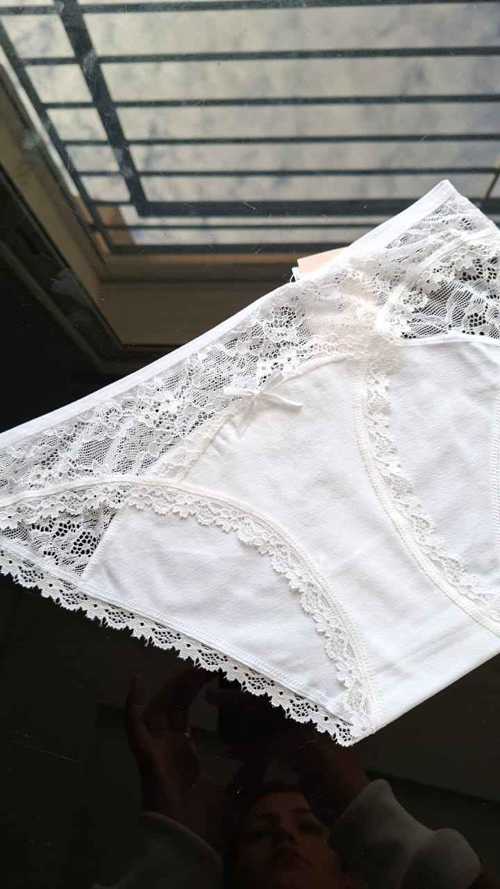 Slip avec dentelle